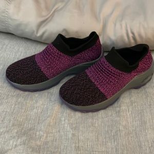 New Cute Slow Man Shoes w/out Box